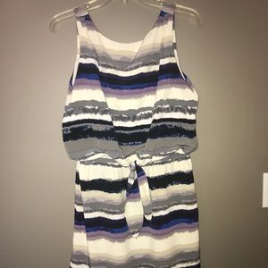 Tie front dress Sz medium